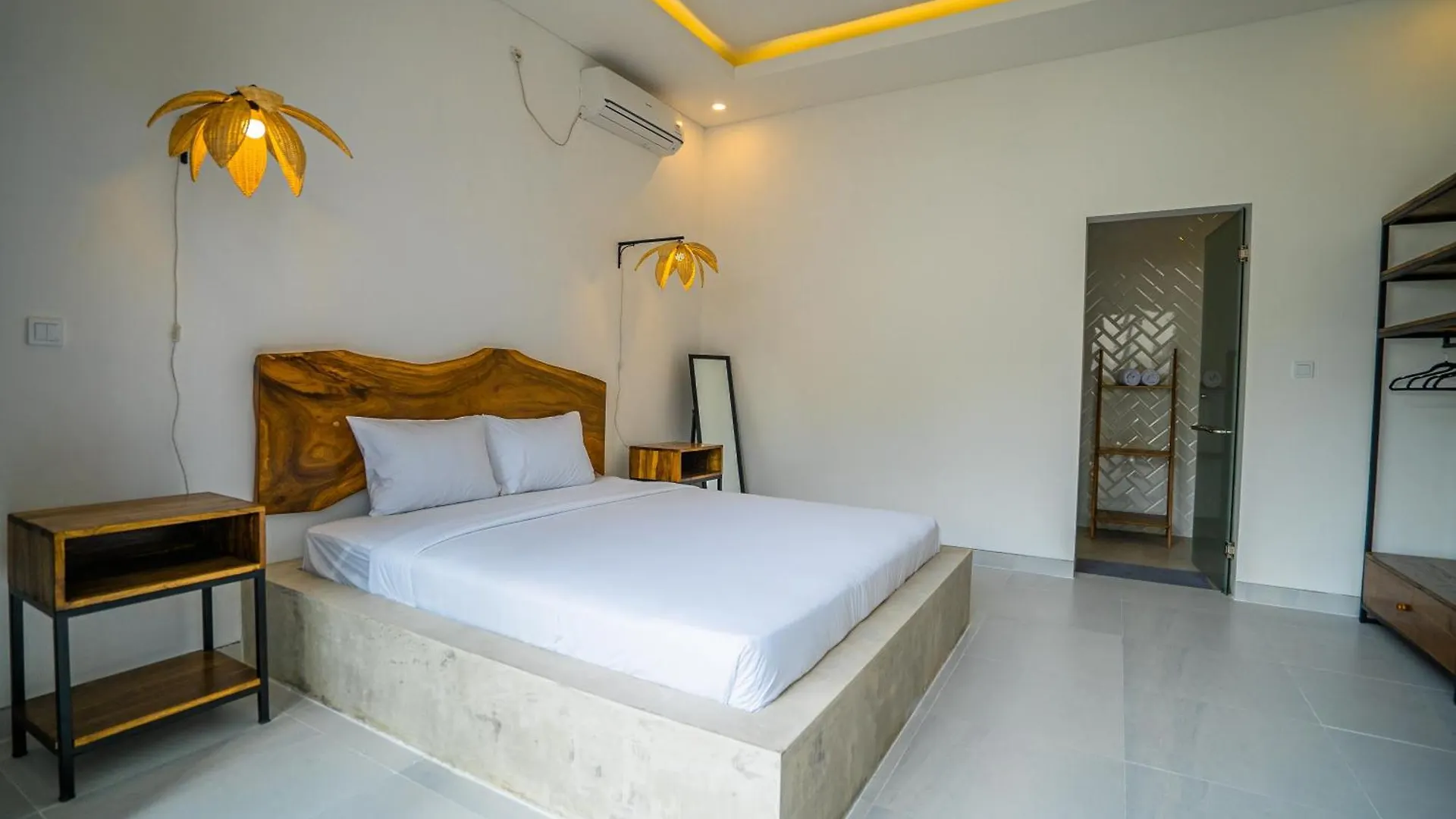 White Nights - 3Br Villa With Rooftop Near Canggu