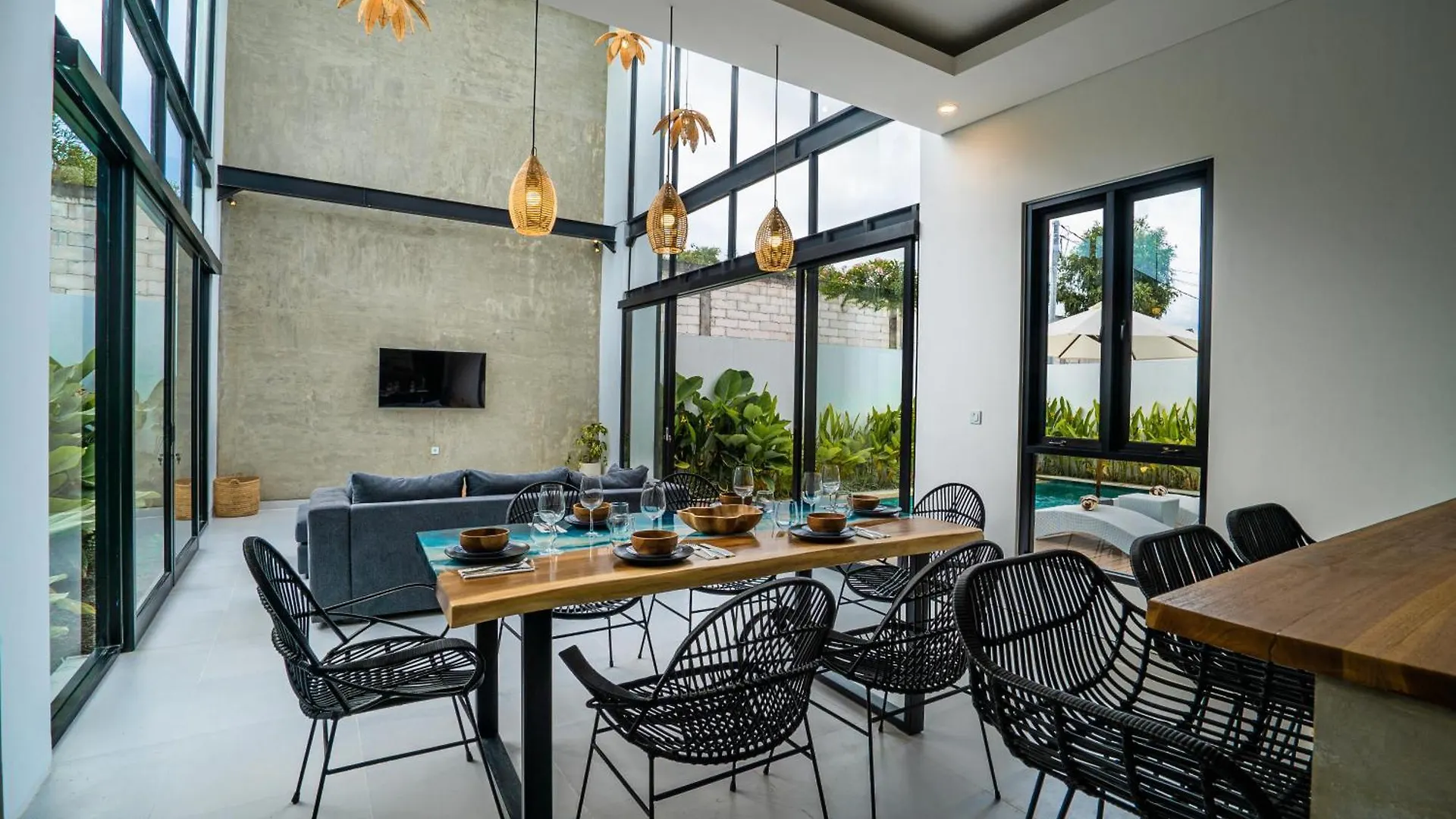 White Nights - 3Br Villa With Rooftop Near Canggu Indonesië