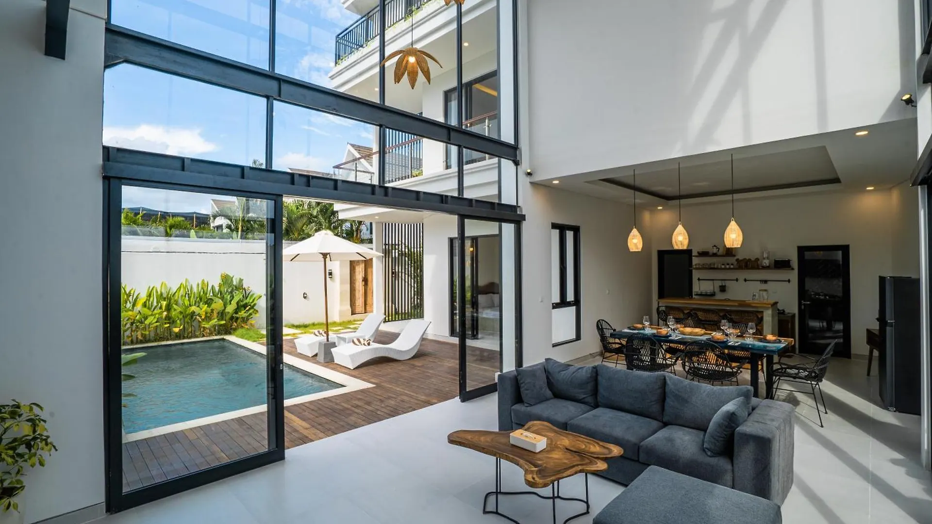 White Nights - 3Br Villa With Rooftop Near Canggu 0*,  Indonesië