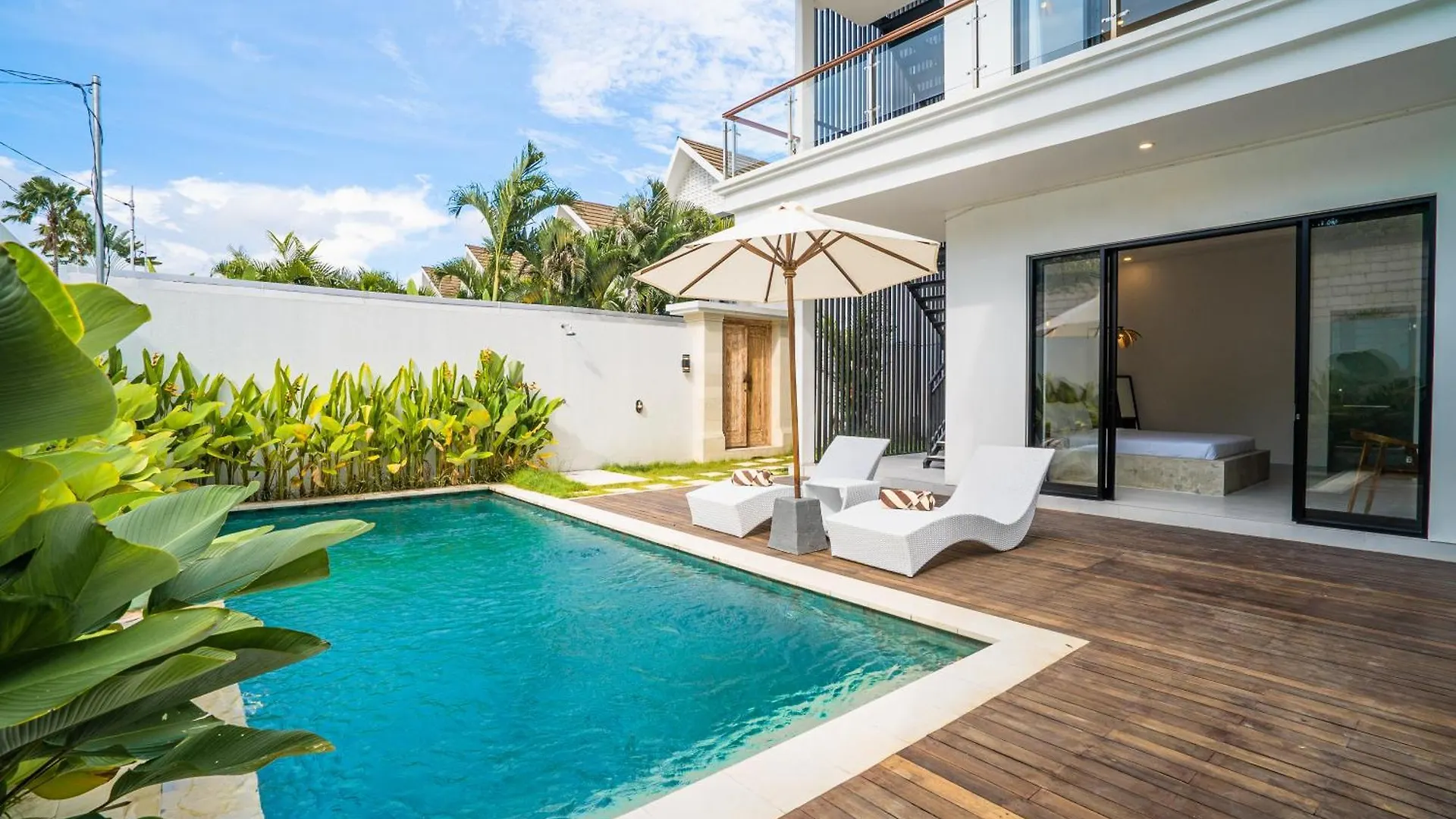 White Nights - 3Br Villa With Rooftop Near Canggu