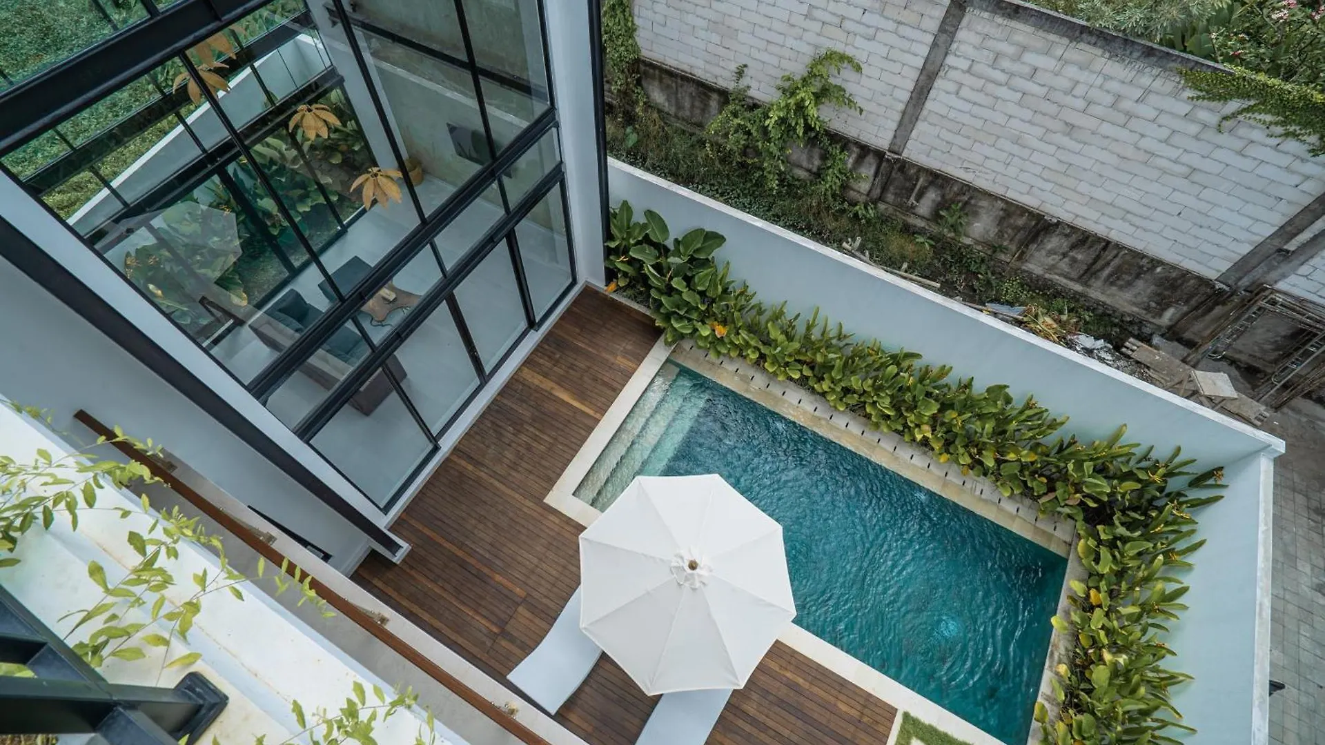 White Nights - 3Br Villa With Rooftop Near Canggu إندونيسيا