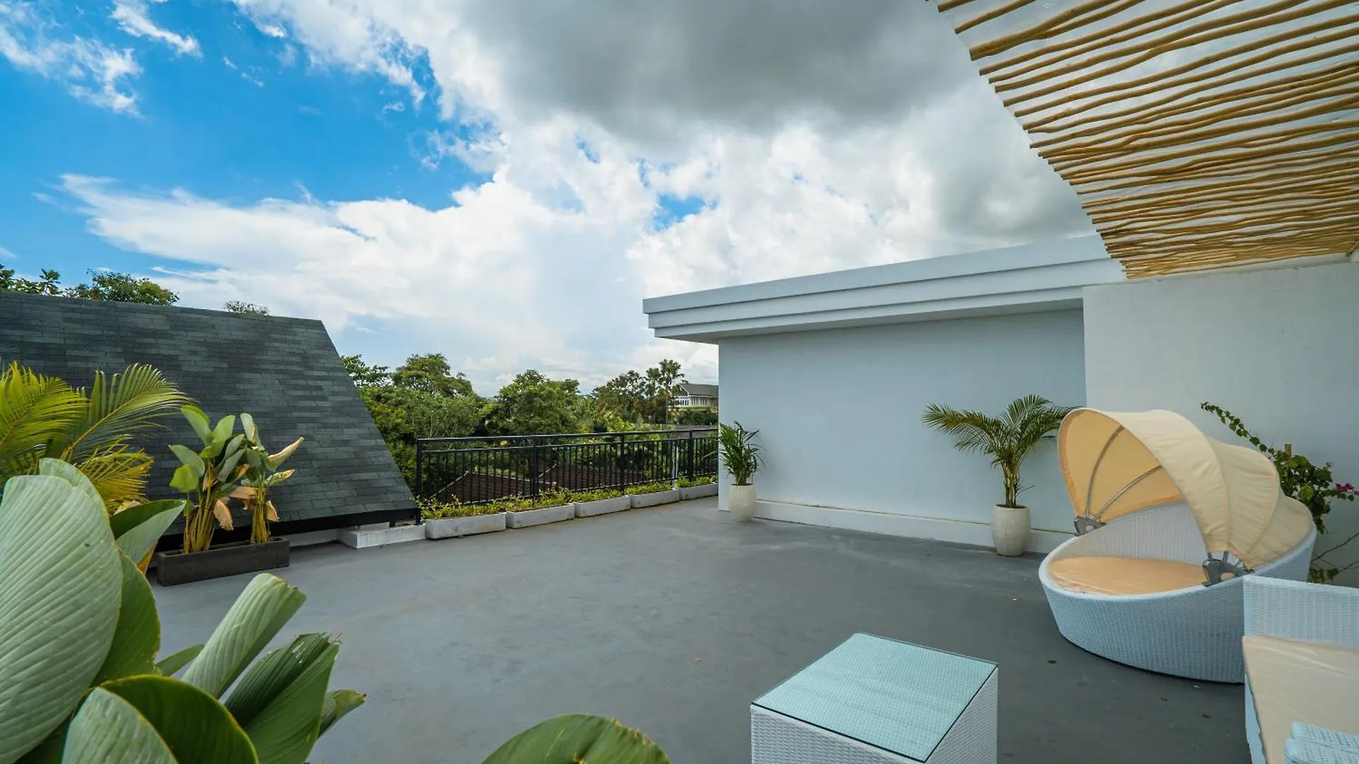 White Nights - 3Br Villa With Rooftop Near Canggu 0*, تْشانغو