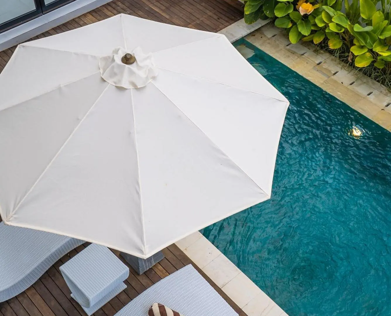 White Nights - 3Br Villa With Rooftop Near Canggu